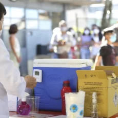 Justiça Federal forma entendimento que dá salário maternidade a gestantes afastadas na Covid
