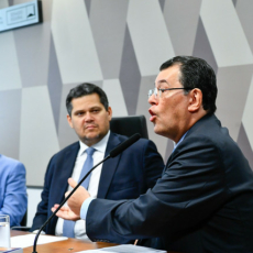 Reforma tributária: CCJ aprova plano de trabalho, e relator defende construção conjunta