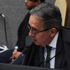 STJ afasta IRPF sobre indenização a servidores da Bahia