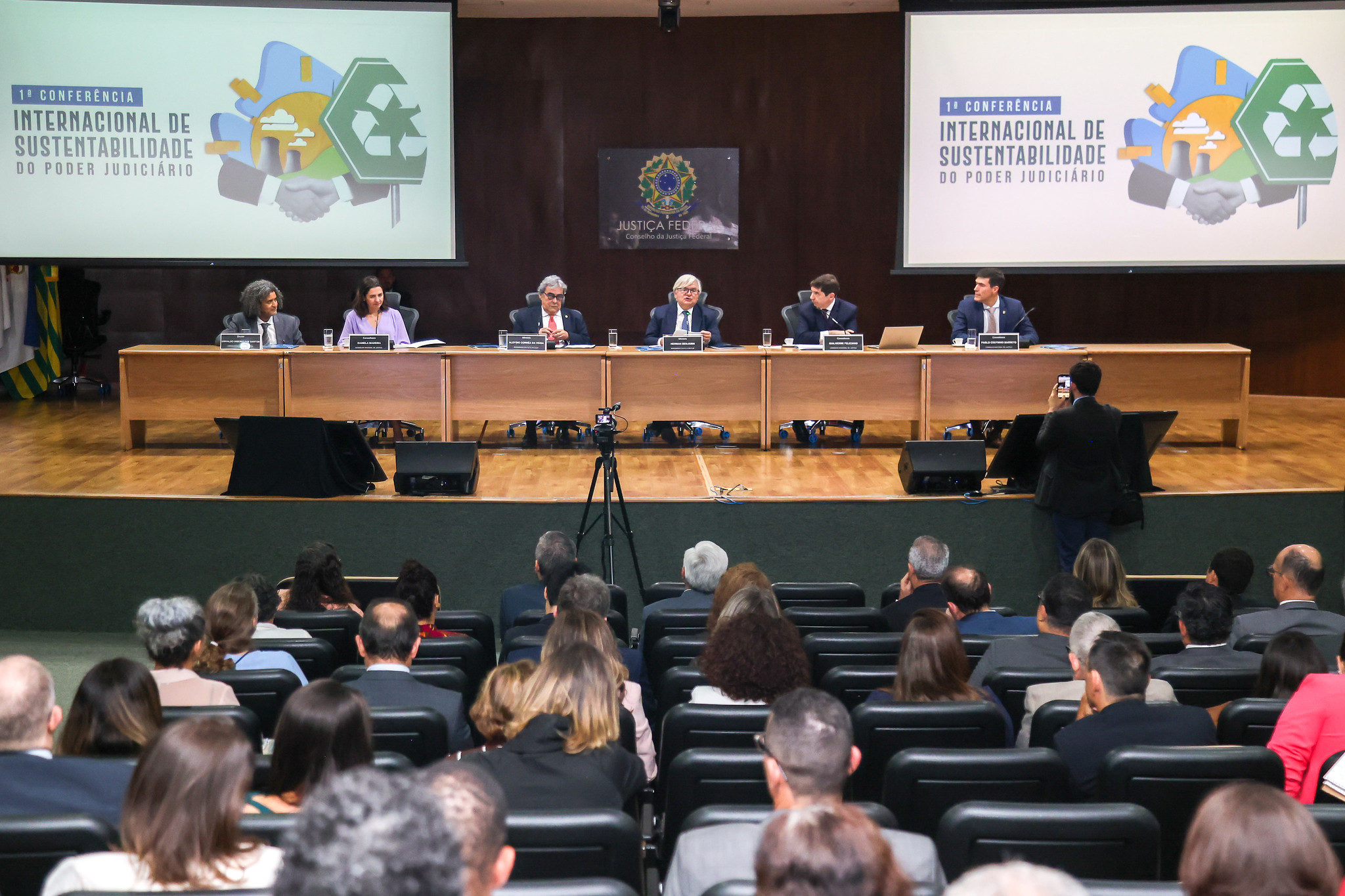 Reflexões sobre a 1ª Conferência Internacional para Sustentabilidade do Judiciário