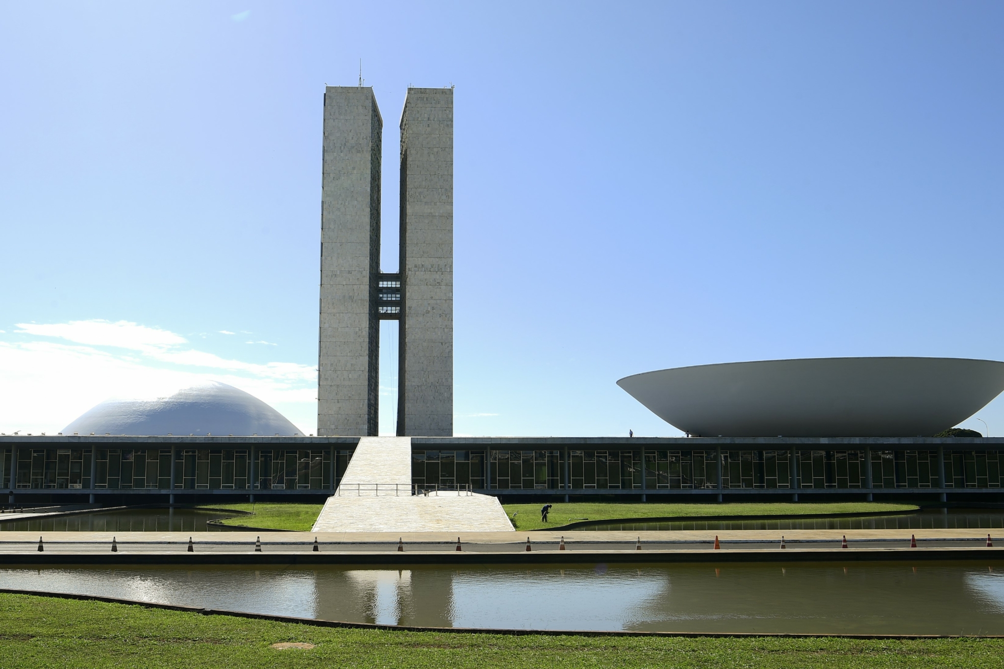 Partido questiona no STF regra eleitoral que beneficia filho de Lira, fica sem filiado e ação vira dúvida