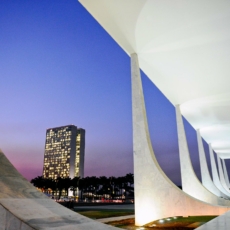 Uma ADPF contra o STF? A estratégia da distorção constitucional