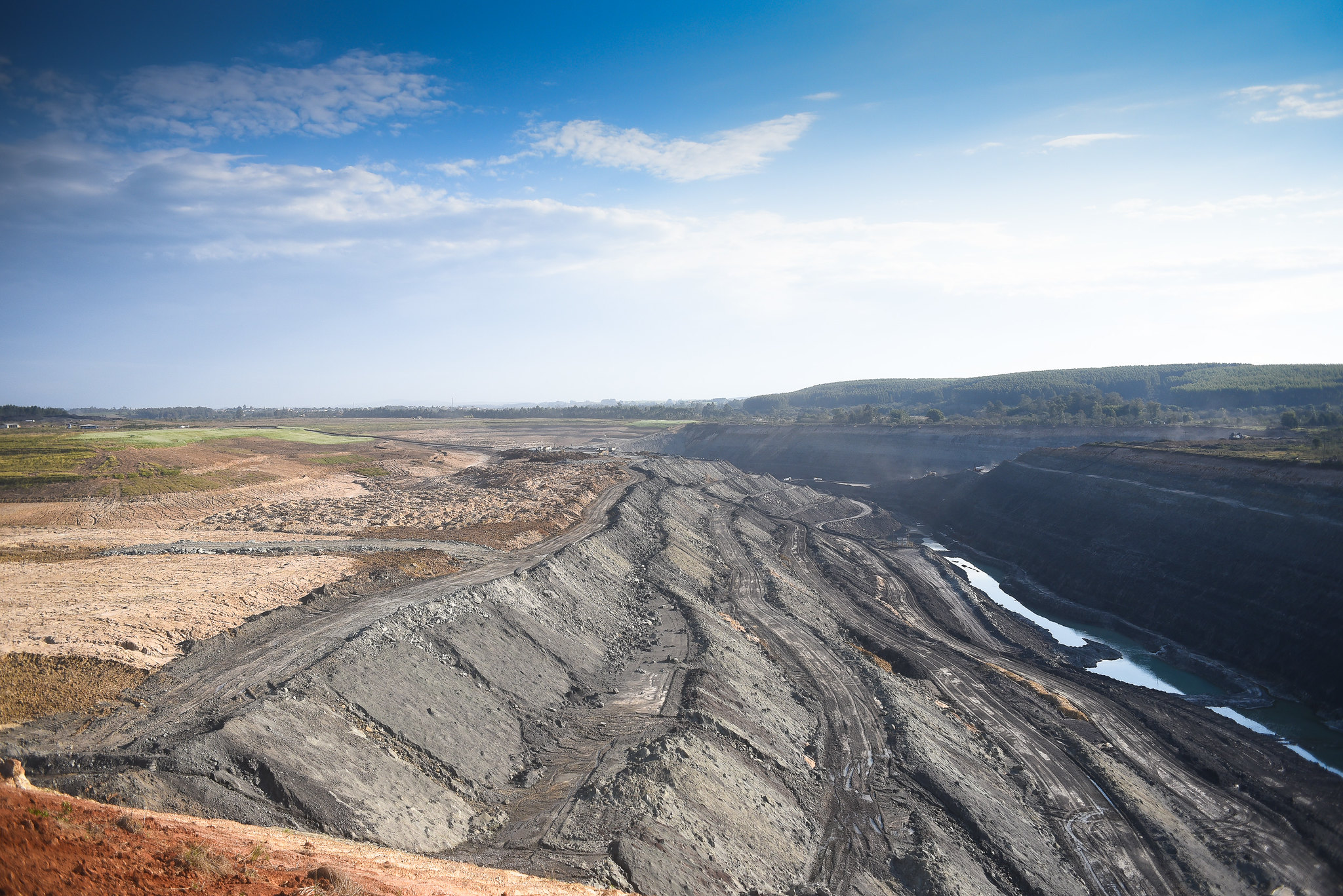 ONU estabelece diretrizes para garantir transição energética justa na exploração de minerais