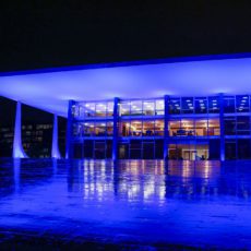 Da competência para julgar recurso extraordinário de controle abstrato estadual