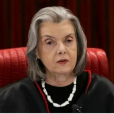 TSE avalia se mantém justificativa por e-Título em dia da eleição no próximo pleito