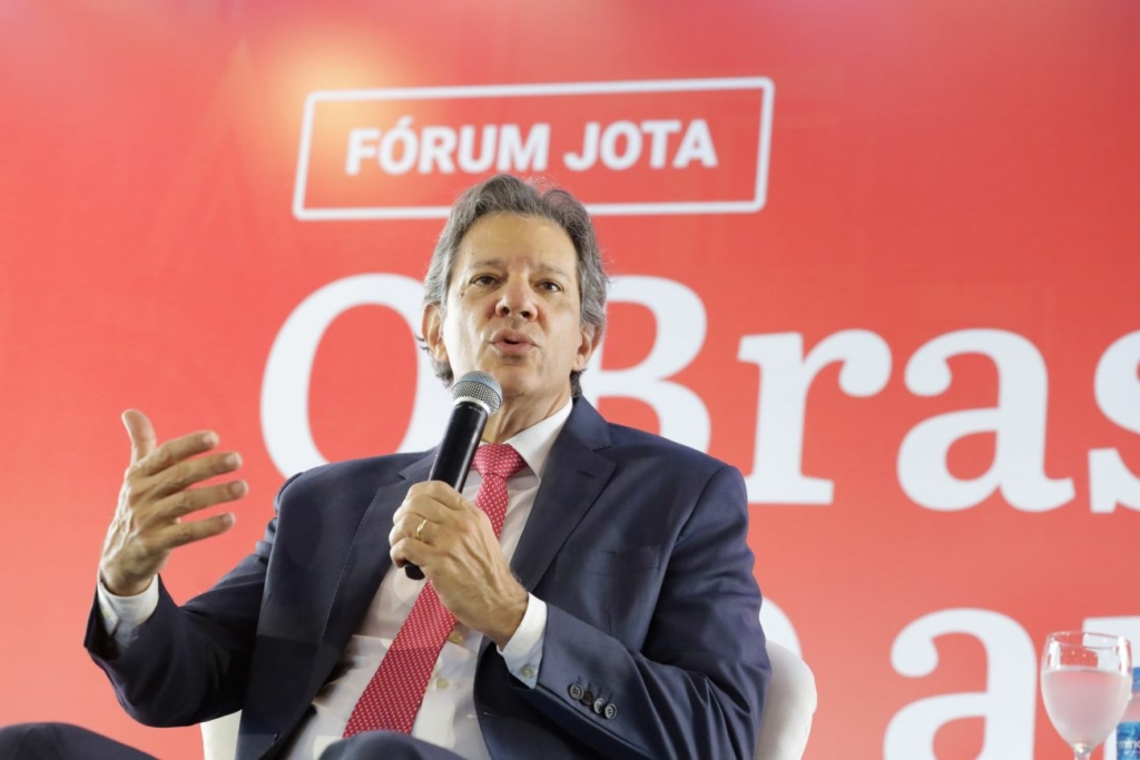 Haddad quer discutir reforma da renda no Congresso em 2025