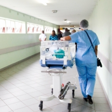 TRT4 condena hospital a pagar acréscimo salarial a enfermeira por acúmulo de funções