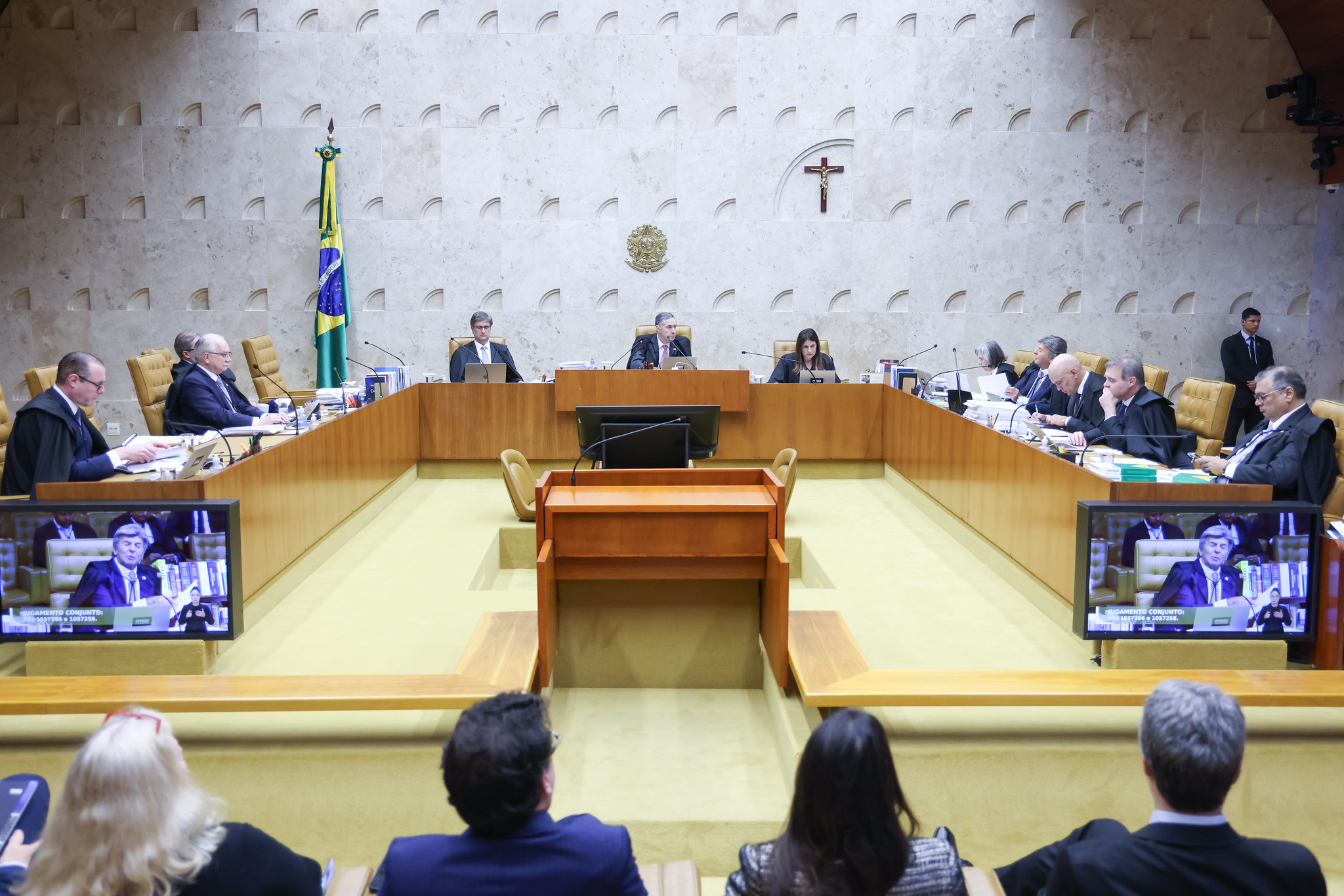 União e municípios divergem sobre incidência de IPTU a concessionárias