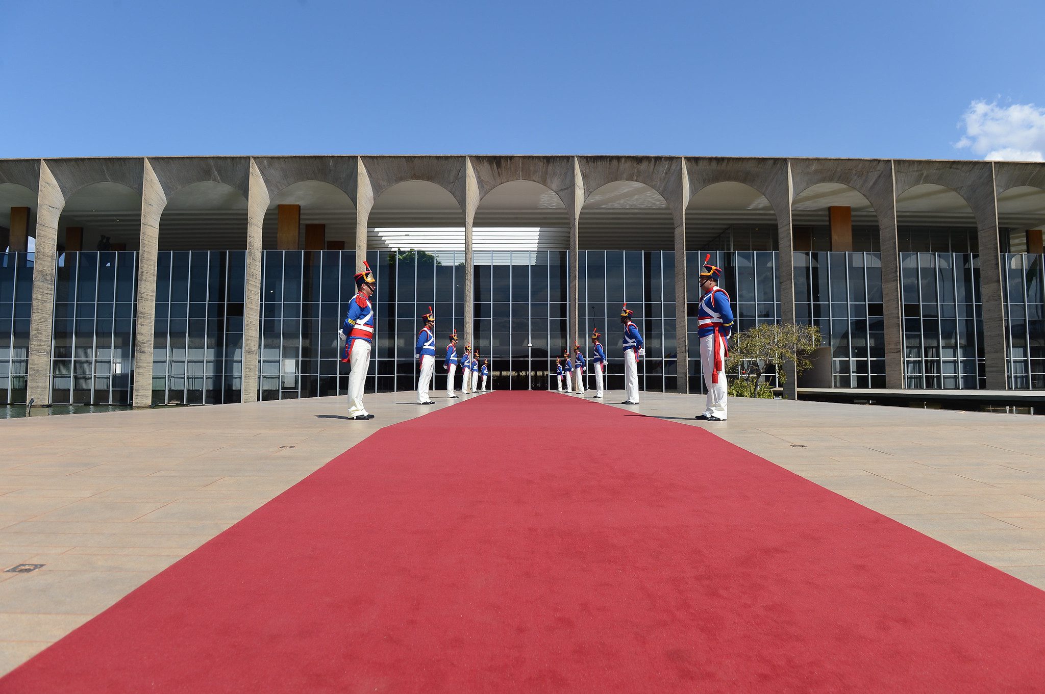 adequações serviço diplomático brasileiro