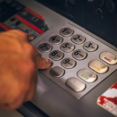 São válidas as cobranças de tarifas de conta inativa por até seis meses, decide TJSC