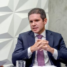 O que esperar de Hugo Motta e do futuro da relação entre os Poderes