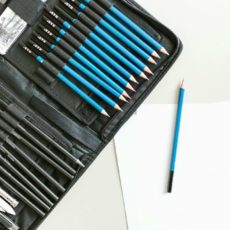 Carf decide pela incidência de contribuição previdenciária sobre kits escolares