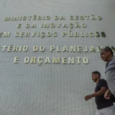 CNU: governo anuncia nomeações de 4,3 mil servidores a partir de maio