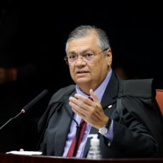 Pela primeira vez, Flávio Dino pede informações sobre uso de emendas para eventos