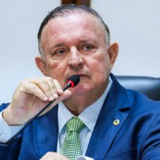 Gilmar Mendes afasta presidente da Assembleia Legislativa da Bahia