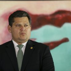 Davi Alcolumbre é o novo presidente do Senado