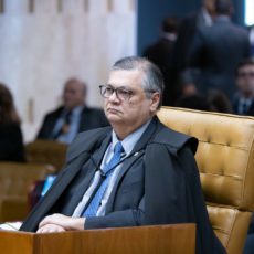 Dino suspende escolha de indicado por governador do Maranhão para vaga no TCE-MA