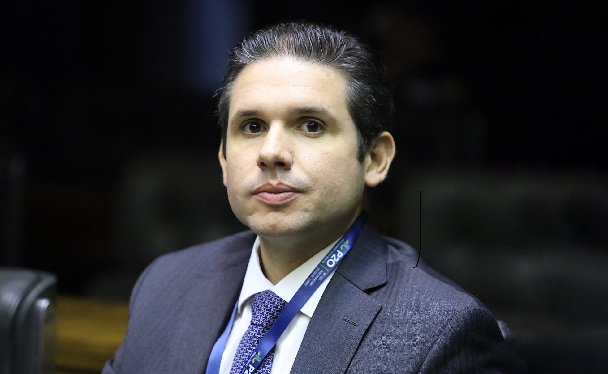 Quem é Hugo Motta, candidato favorito à presidência da Câmara dos Deputados