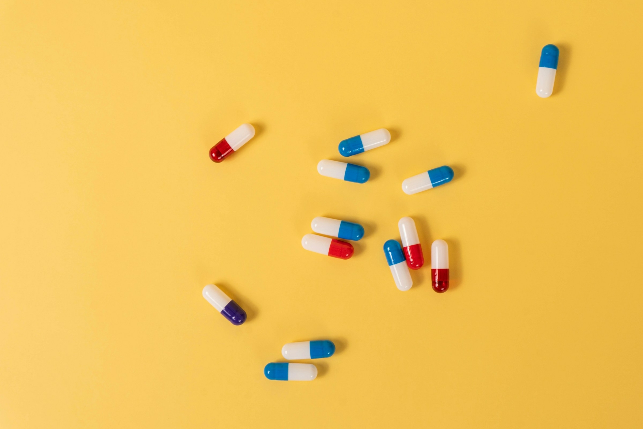 Venda de medicamentos e produtos de saúde por marketplaces e apps