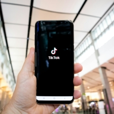 Após revés na Justiça, TikTok faz bloqueio progressivo do recurso de ‘feed sem cadastro’