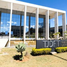 STF forma maioria para manter lei que exige nível superior a cargo técnico do judiciário