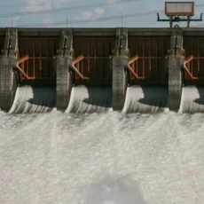 Lei das Estatais não incide sobre Itaipu Binacional, decide STJ