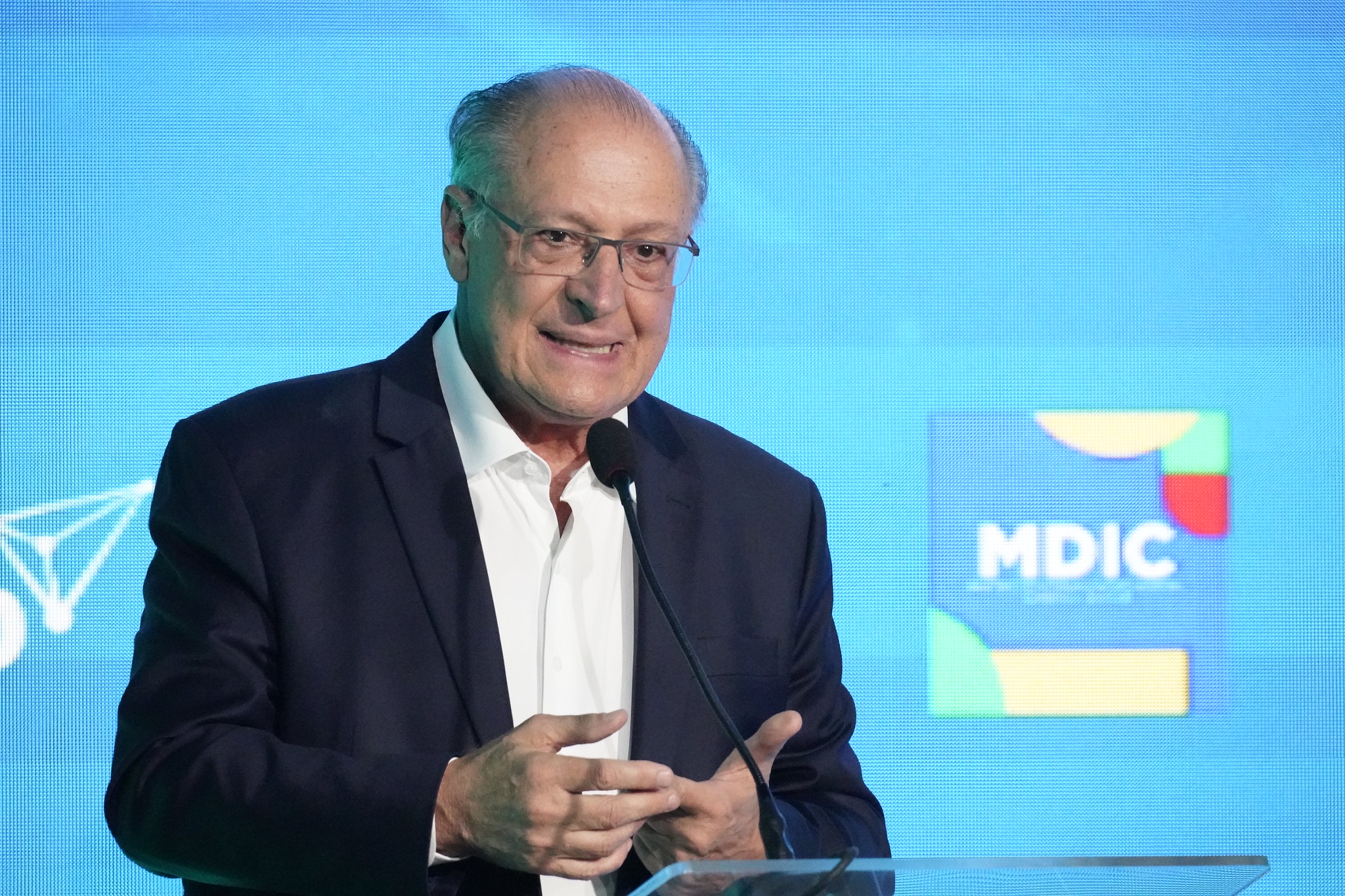 ‘Olho por olho, o máximo que pode acontecer é todo mundo ficar cego’, diz Alckmin sobre tarifaço
