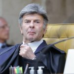 Fux é sorteado relator em ação sobre entrada de esposa de Moraes e Vorcaro no Senado