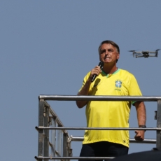 Mais fraco nas ruas, Bolsonaro dependerá mais da política. E de Tarcísio