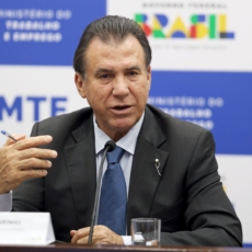 Caged surpreende com 431 mil vagas em fevereiro e mostra mercado de trabalho resiliente