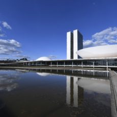 PSD e PL disputam comando da Comissão de Minas e Energia na Câmara