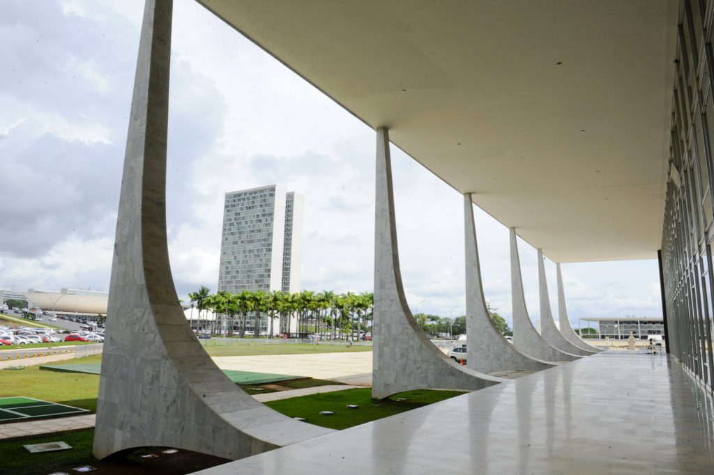Fachada lateral do Supremo Tribunal Federal (STF), com vista para o Congresso Nacional / Crédito: Marcos Oliveira/Agência Senado