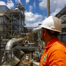 STF aceita recurso da Petrobras e suspende pagamento de verbas retroativas a empregado anistiado