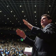 Pacote do Senado cria licença, reajusta benefícios e altera gratificação de servidores