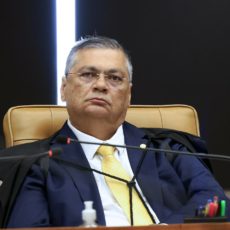 Dino garante indenização a vítimas do vírus Zika mesmo se MP perder validade