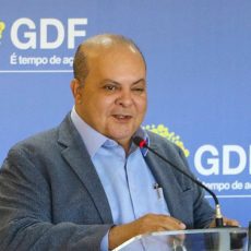 Moraes arquiva investigação contra Ibaneis por omissão durante 8 de Janeiro