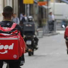 TST nega vínculo de emprego de motoristas e entregadores com Uber e iFood