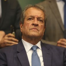 Moraes retira cautelares do presidente do PL e ele pode voltar a falar com Bolsonaro