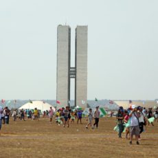 Quarenta anos de democracia: uma conquista a ser defendida todos os dias