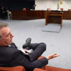 O problema do concurso de crimes na denúncia contra Bolsonaro (e outros)