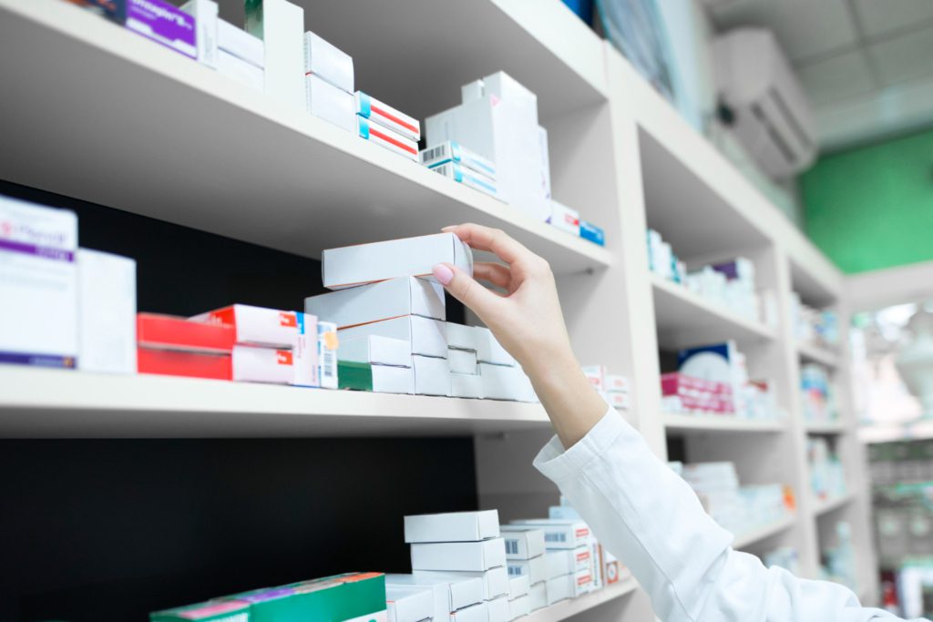 CFF farmacêutico prescrição medicamentos competência saúde