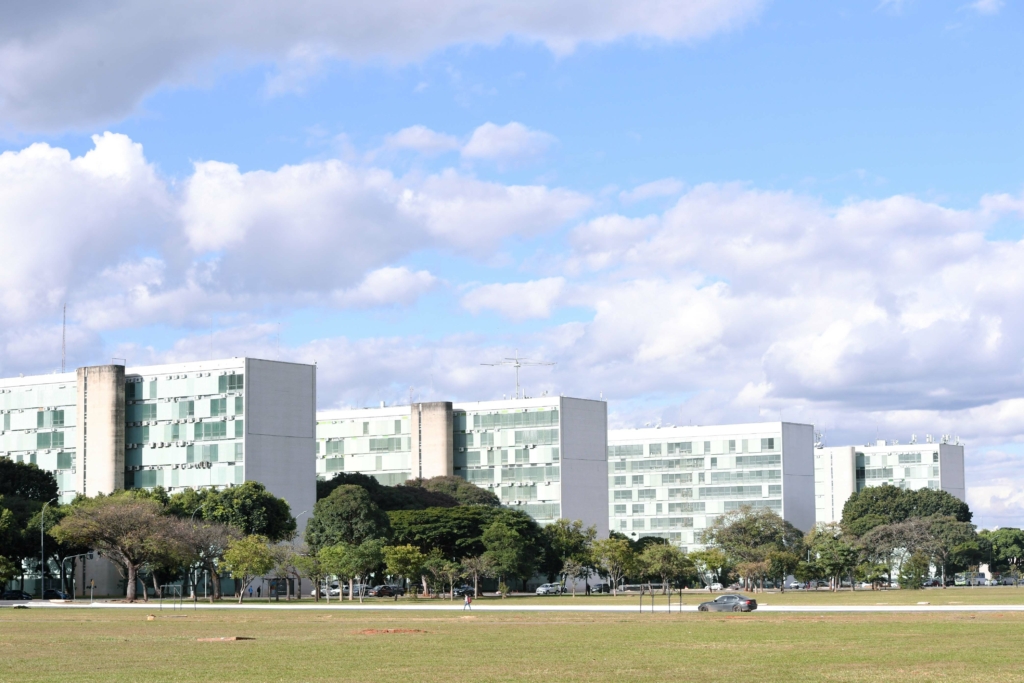 As altas inflacionárias extraordinárias e o reequilíbrio de contratos públicos