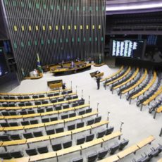 Em resposta aos EUA, Câmara aprova projeto da reciprocidade econômica