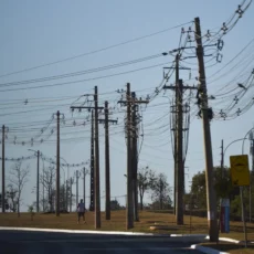 Barroso devolve vista, e caso com impacto na conta de luz pode voltar ao plenário físico
