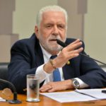 Planalto espera que Jaques Wagner renuncie à liderança do governo após operação da PF