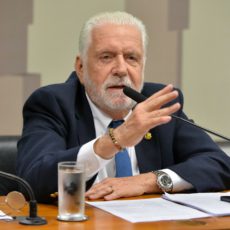 Suspensão do aumento no IOF não deve prosperar no Congresso, avalia Jaques Wagner