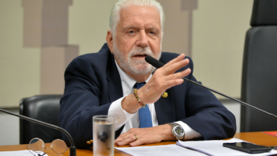 Suspensão do aumento no IOF não deve prosperar no Congresso, avalia Jaques Wagner