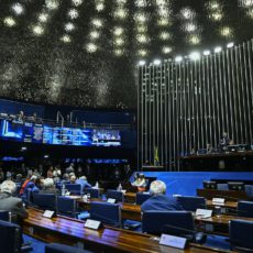 Senado aprova reajuste de servidores com impacto total de R$ 73 bi em três anos