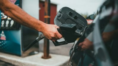 STJ permite crédito de PIS/Cofins sobre álcool utilizado na produção de gasolina