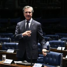 Alexandre de Moraes concede prisão domiciliar ao ex-presidente Fernando Collor